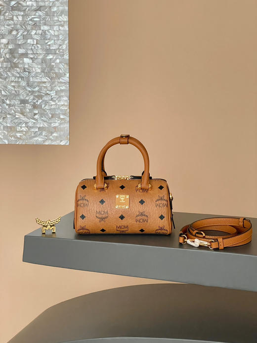 秋冬特惠💰760 原单MCM 原厂皮 𝐎𝐫𝐢𝐠𝐢𝐧𝐚𝐥 𝐦𝐢𝐧𝐢迷你波士顿包MWBAASE03CO001 经典干邑色 商品图8