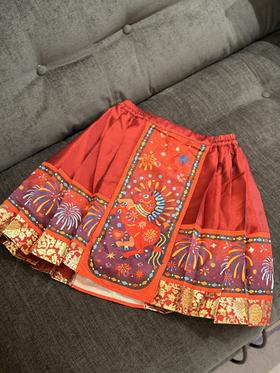 盛世跃马短裙，柔软水晶绒内里呵护孩子娇嫩肌肤，秋冬穿搭更灵动