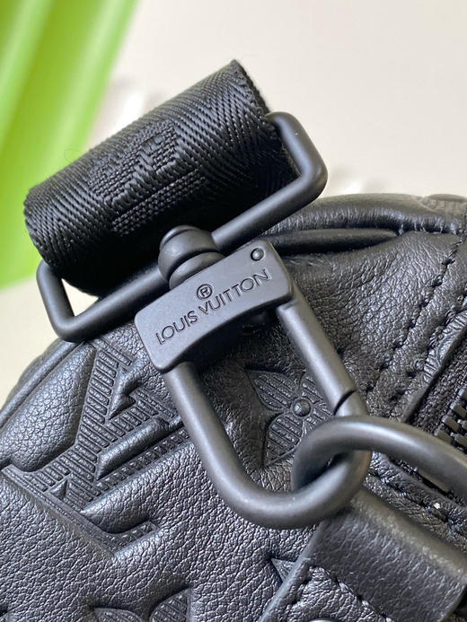 秋冬特惠💰800 原单LV M26750 尺寸：27.5×16.5×15cm CITY KEEPALL 全皮枕头包 变码芯片 商品图6