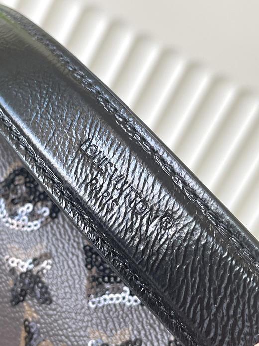 秋冬特惠💰950 原单LV M27036 尺寸：23.5×16×8.5cm SIDE TRUNK 盒子包 变码芯片 商品图6