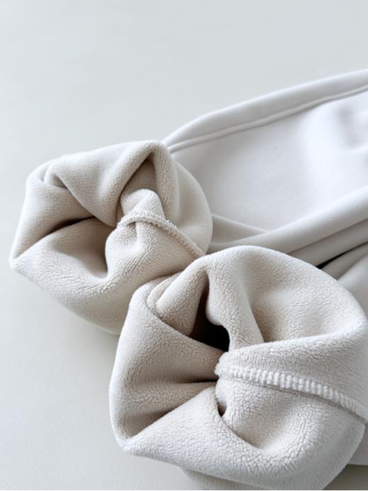 🧨【枳芽儿童刺绣款加绒新年款卫衣套装系列】🧨 红红火火感觉一下子过年了耶，儿童新年中国年服来啦❗❗ 马年穿红运，🔺新年服爆款来啦❗️这套儿童年服直接把新年仪式感拉满～ 商品图7