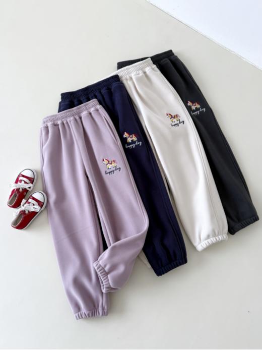 🧨【枳芽儿童刺绣款加绒新年款卫衣套装系列】🧨 红红火火感觉一下子过年了耶，儿童新年中国年服来啦❗❗ 马年穿红运，🔺新年服爆款来啦❗️这套儿童年服直接把新年仪式感拉满～ 商品图1