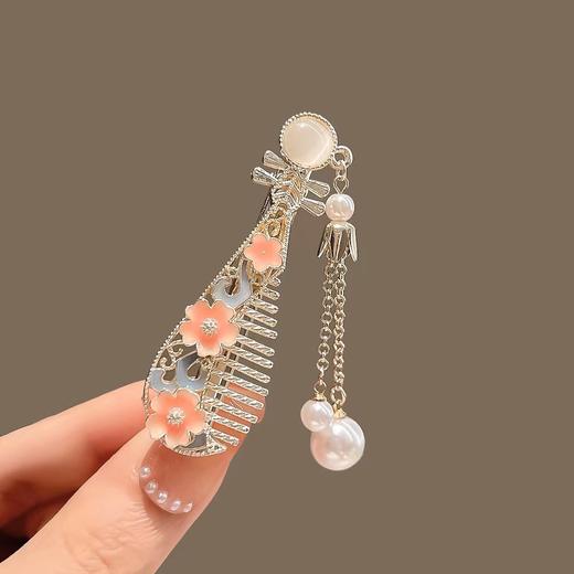 【琵琶发夹】敦煌福泽小众温柔古风发夹 新中式仙气刘海夹镂空珍珠碎发卡子侧边鸭嘴夹头饰 商品图0