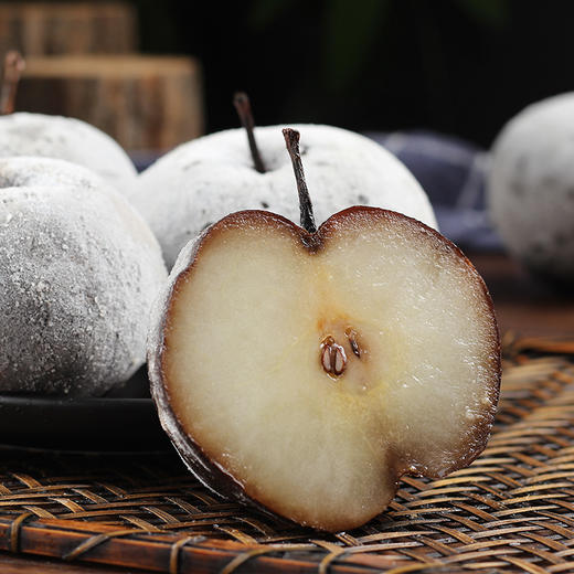 【冬日限定❗️东北冻梨5斤更值】特产梨子新鲜流汁水果，果冻秋梨苹果水晶梨，冻柿子泡梨马年送礼新年送礼佳选L 商品图1