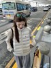 D123003女款轻便又保暖小马刺绣排骨羽绒马甲米白色马甲 商品缩略图3