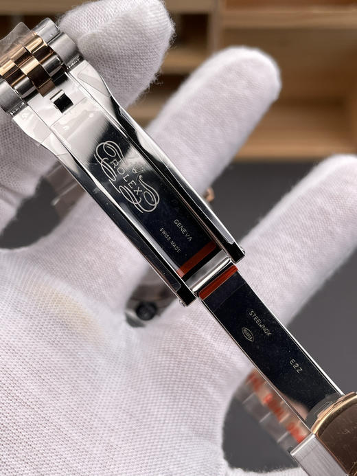 ARF 劳力士 日志36mm 2236机芯，表带不露白
细节决定成败，重量成就真实——ARF 36mm 
在复刻市场中，外观的相似度固然重要，但真正的高端复刻，不仅要“看上去像”，更要“戴上去真”❕❕ 商品图6