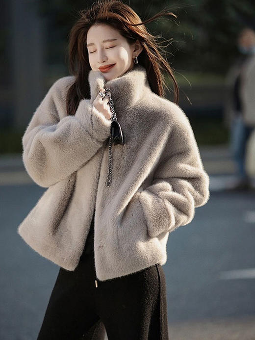 【百图lulu定制】【貂绒大衣】环保皮草 仿貂绒  大衣 马甲 老钱风的贵气之选 时髦与高级感上身格外温暖 商品图8