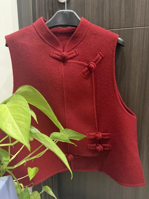 D123022新年战袍搞起来。纯手工国风盘扣羊绒马甲 商品图4