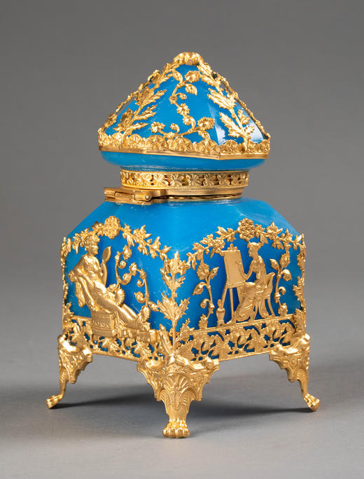 独角鹿西洋古董19世纪法国出品古典女神与花叶主题铜鎏金精雕装饰蓝色欧泊水晶墨水瓶 商品图4