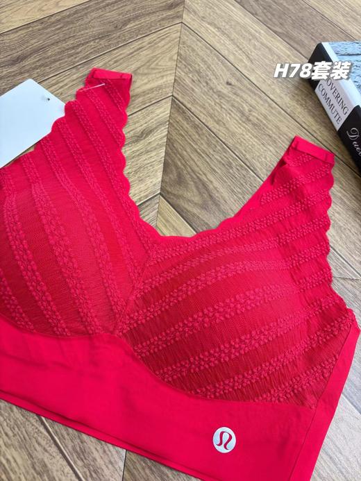 D123001开运新年红！2026开年新款新年红泡泡蕾丝无痕内衣内裤套装 商品图11