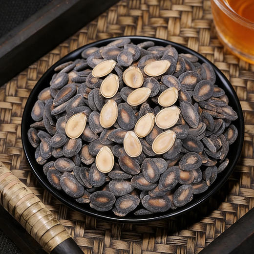 呷四方甘草盐焗味西瓜子800g 商品图4