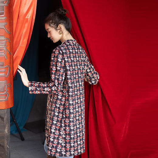 绽放040朵/新中式盘扣斜襟高支棉印花长袖连衣裙中长款松弛感长裙 商品图2