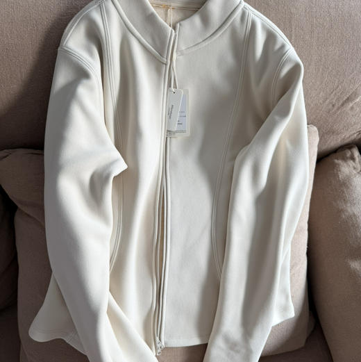 除了舒服没别的，人手必备两件起拍，高科技德绒保暖面料，面料超细腻柔软，抗静电不起球，小蛮腰修身外套，羽绒服内搭女士拉链打底衫 商品图2