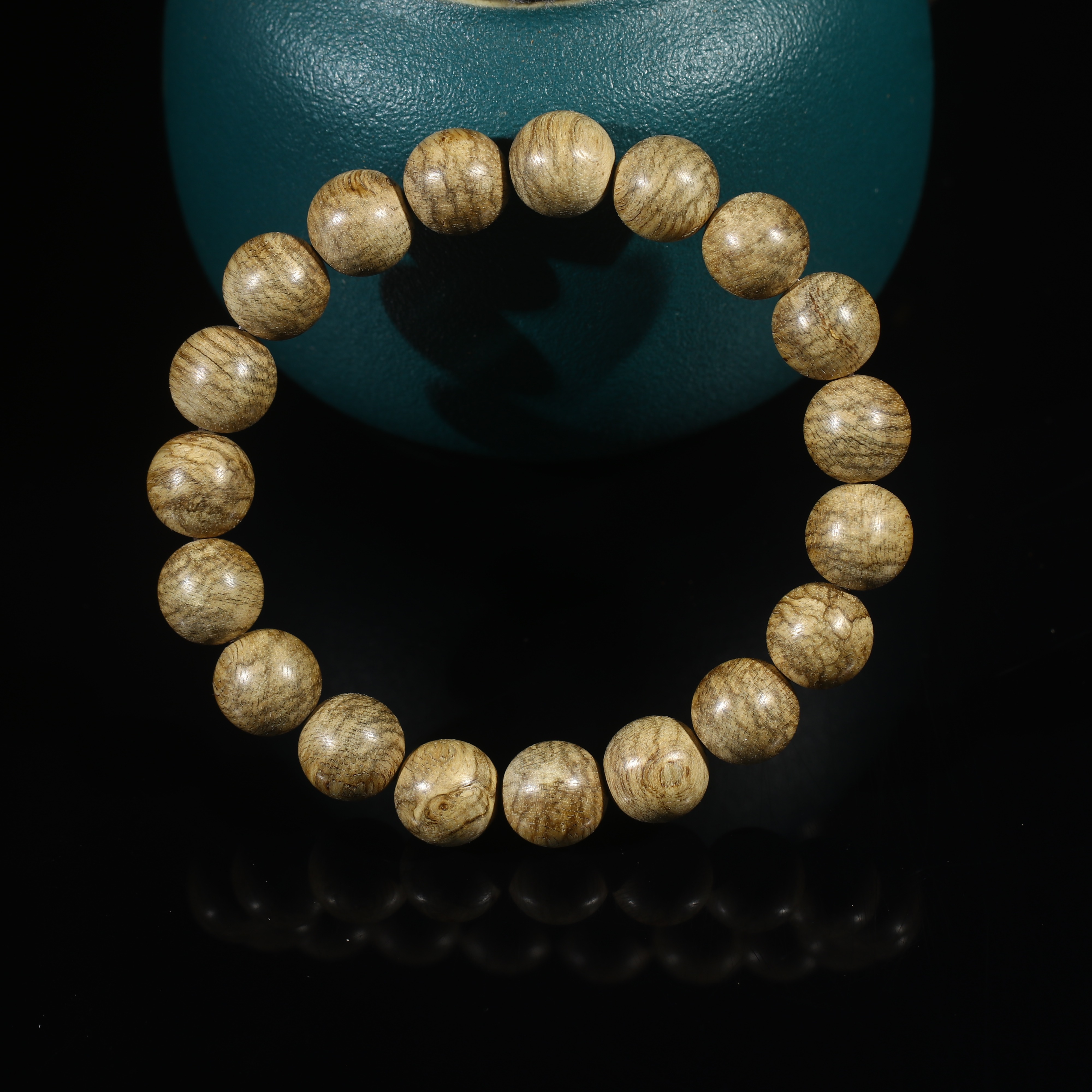 BC.YT12.29-1  马泥涝(手串) ，11.37mm，8.8g