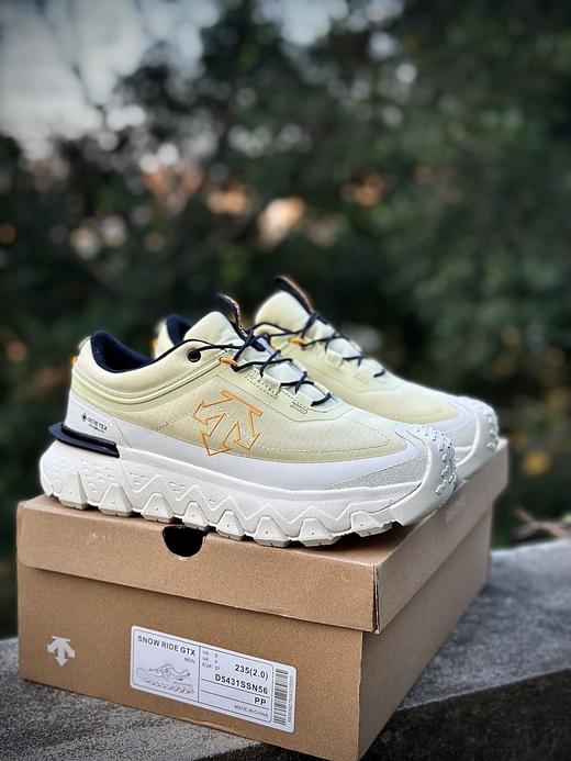 点此购买 迪桑特SKI STYLE系列防滑耐磨低帮生活休闲鞋 98 338713 商品图2