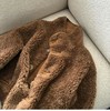 【L*OEWE秀场同款】双面穿焦糖玛奇朵麂皮绒皮毛一体外套A054008（下单3-7天发货） 商品缩略图1