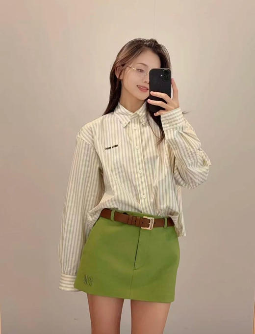 缪缪 最新款 短款条纹衬衣(KX*MM) 商品图1