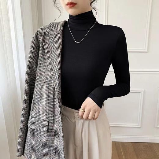 【超值两件装】卷卷紫莫代尔堆堆领打底衫 如丝绸般细腻柔滑温润亲肤 堆堆领设计自带松弛慵懒感 弹性巨佳适合各种身材 均码 商品图0