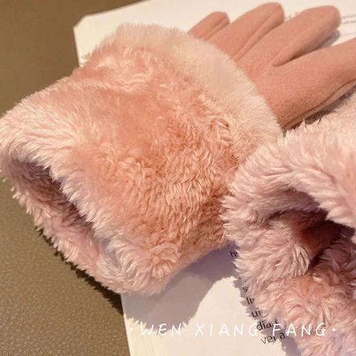 【可触屏❗️居家保暖手套】-30°C抗寒保暖，优良面料柔软舒适，手感顺滑温暖舒适，灵敏触屏指尖触屏设计，爆款热卖户外骑行可触屏防寒手套韩版可爱手套女QQ 商品图3