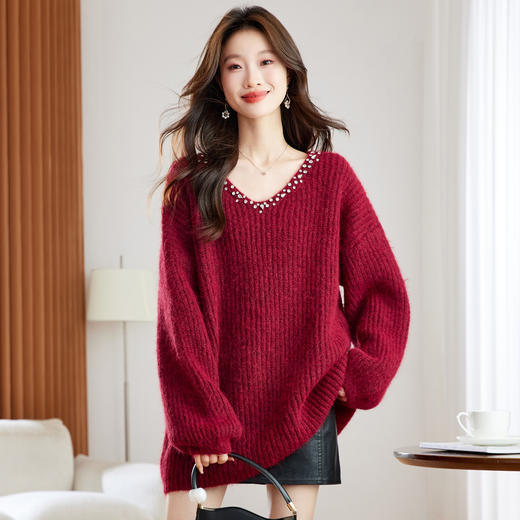 CC红色本命年慵懒风v领针织衫女秋冬大码宽松毛衣遮屁股小个子上衣 商品图0