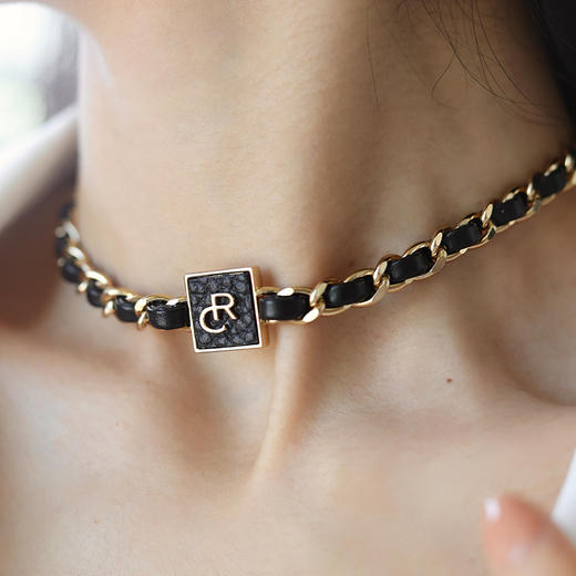 【刘忻&黄龄同款】Victoria维多利亚中期｜RC字母皮革项链 商品图1