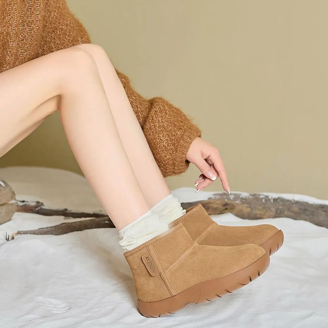 英国Nudilor 胖墩面包雪地靴 ， 鞋面仿牛反绒皮！带有纹理与光泽！细腻有质感！【3-5天发货】