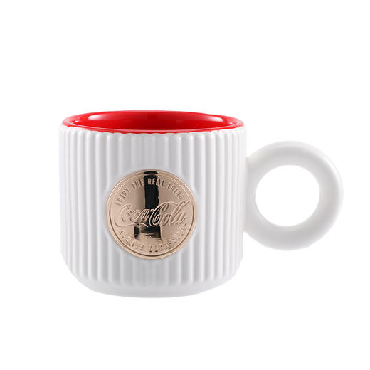 可口可乐联名款徽章马克杯奶霜白 商品图1