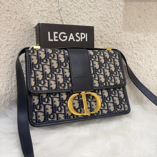 Dior 蒙田30 老花 中号 斜挎包 商品图0