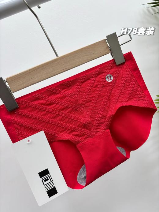 D123001开运新年红！2026开年新款新年红泡泡蕾丝无痕内衣内裤套装 商品图4