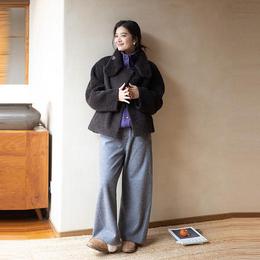 绽放025朵/纯羊毛设计感半高领短款羊羔毛外套女宽松一手长厚外套 商品图3