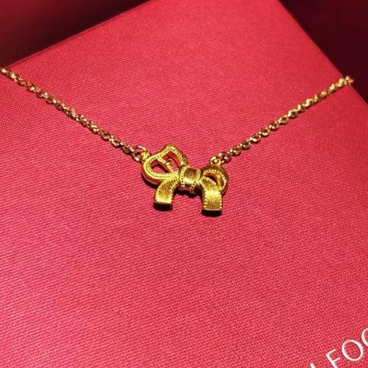 2楼周大福荟馆新款马年蝴蝶结黄金足金项链 商品图1