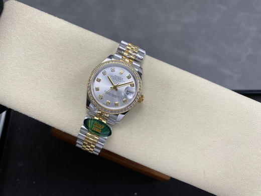 ARF 劳力士 日志31mm 2236机芯，表带不露白
细节决定成败，重量成就真实——ARF 31mm 
在复刻市场中，外观的相似度固然重要，但真正的高端复刻，不仅要“看上去像”，更要“戴上去真”❕❕ 商品图4