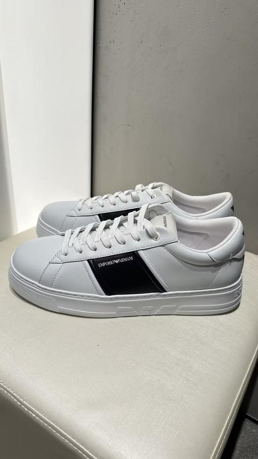E ARMANI 休闲鞋男  EM003701AF18017-MZ309 .【鞋底有膜，试穿小心】 商品图0