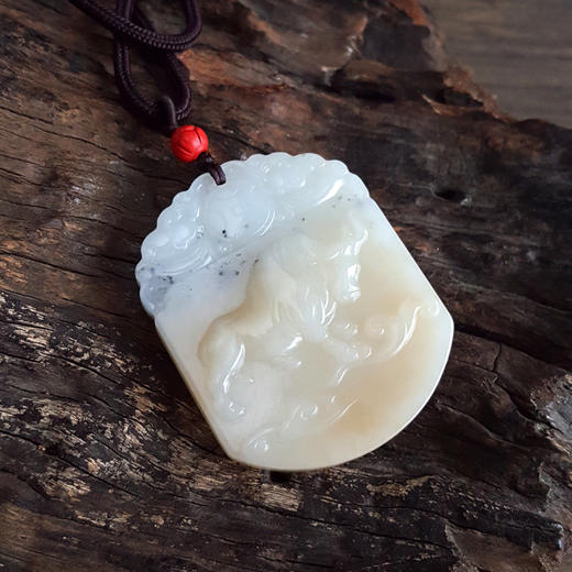 【天然正品】天然俄料细腻油润度佳牛气冲天平安无事牌青花糖料和田玉吊坠项链55.5*44.7*8.9MM(皆取最大值) 171225NJS63 商品图4