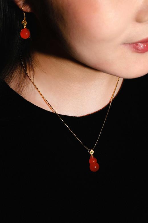 年末福利回馈保山冰红系列！#1k➕带走金镶精品宝石级别南红吊坠～这价格太香了！保山冰红！南红届的珠宝💎宝石级别，无与伦比的美感与艳丽！胶质感、荧光感、玉质感都非常顶的上等品相！ 商品图6