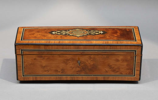 【已售】独角鹿西洋古董1850-1870年代法国拿破仑三世时期出品古典卷叶纹手绘黑漆描金镶嵌母贝实木多层雪茄盒 商品图3