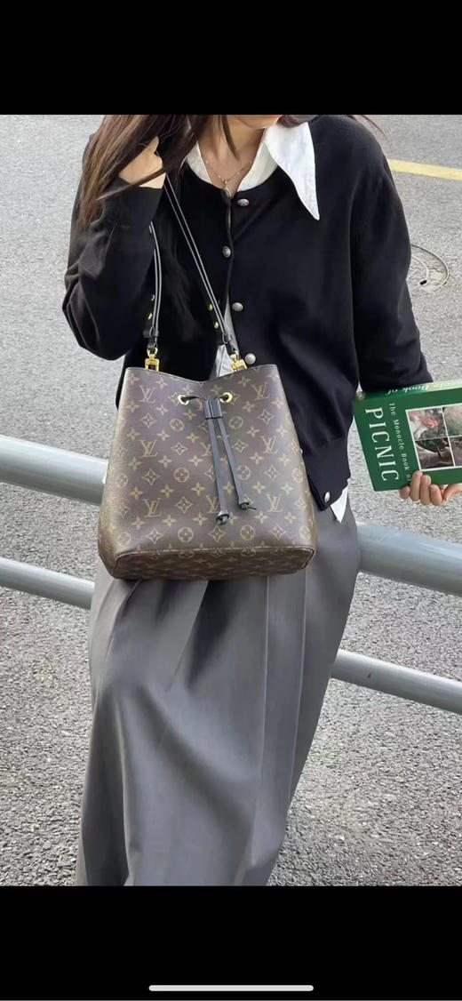 Lv 黑色 老花 水桶包 商品图2