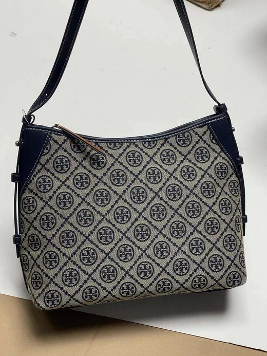 D123033新品老花系列日常容量充足邮差包 商品图7