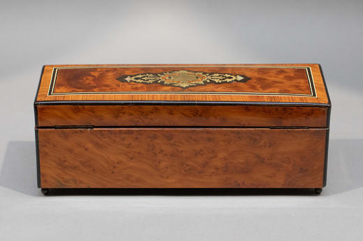 【已售】独角鹿西洋古董1850-1870年代法国拿破仑三世时期出品古典卷叶纹手绘黑漆描金镶嵌母贝实木多层雪茄盒 商品图5