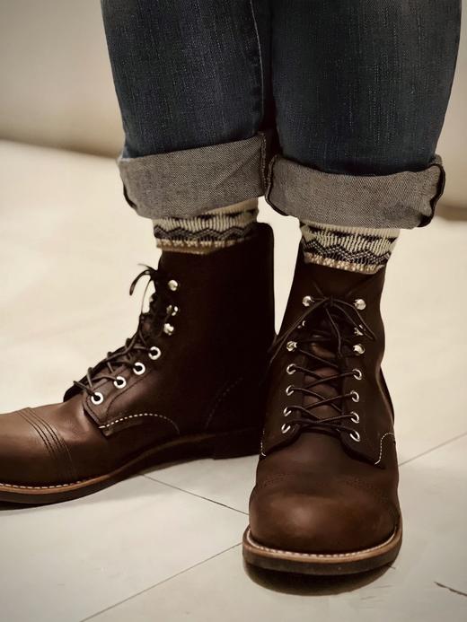 .一盒5双。原盒！ 秋冬UGG民族风长筒袜 男女同款  秋冬复古款，男女同款，尺码35-42码 商品图9