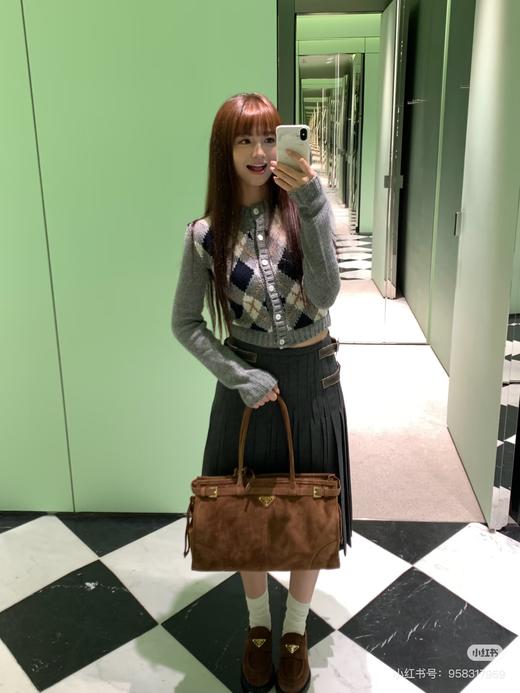 普拉达 25年最新款 中长款百褶裙(KX*MM) 商品图5