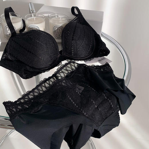 官网1198！爱家断码特价小胸显大真丝桑蚕丝混纺加厚聚拢软钢圈蕾丝文胸棉裆内衣套装 商品图4