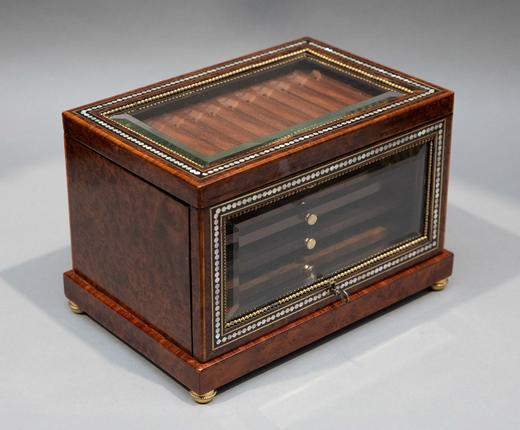 【已售】独角鹿西洋古董1850-1870年代法国拿破仑三世时期出品手绘描金嵌圆点纹母贝镶嵌水晶实木多层雪茄盒 商品图3