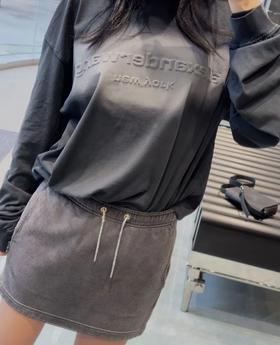 巨帅~AW大王 26早春高级立体压花涂层反光，水洗密织压纹徽标装饰男女款圆领长袖