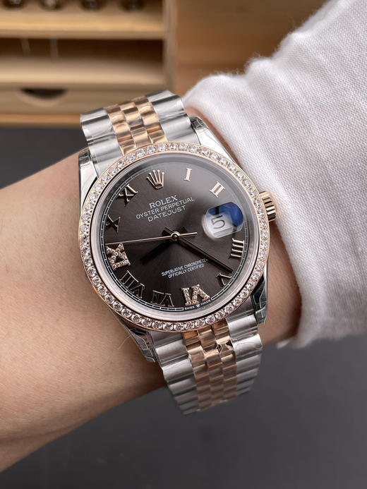 ARF 劳力士 日志36mm 2236机芯，表带不露白
细节决定成败，重量成就真实——ARF 36mm 
在复刻市场中，外观的相似度固然重要，但真正的高端复刻，不仅要“看上去像”，更要“戴上去真”❕❕ 商品图8