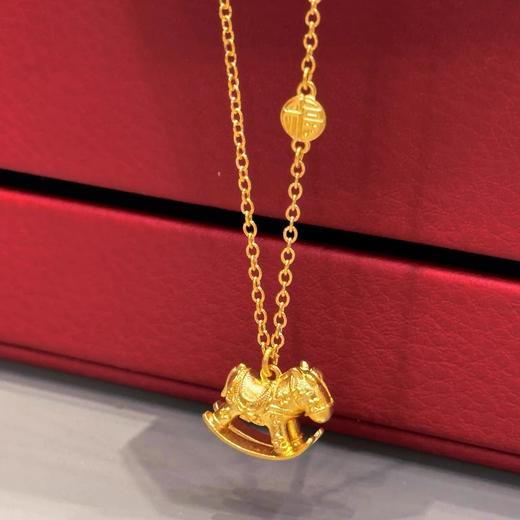 2楼周大福荟馆小金马旋转木马黄金足金项链 商品图1