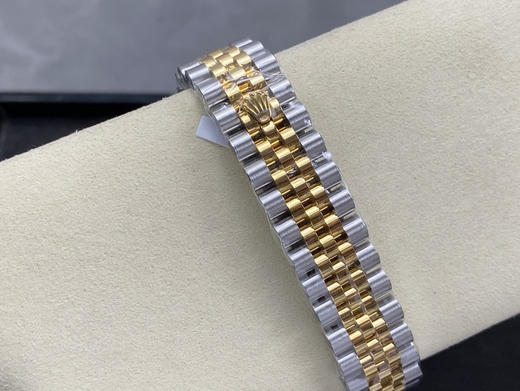 ARF 劳力士 日志31mm 2236机芯，表带不露白
细节决定成败，重量成就真实——ARF 31mm 
在复刻市场中，外观的相似度固然重要，但真正的高端复刻，不仅要“看上去像”，更要“戴上去真”❕❕ 商品图8