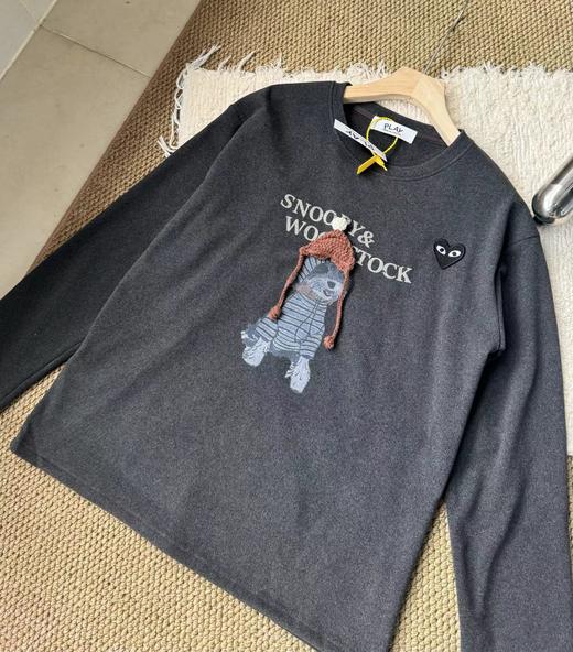 D123023简约休闲卡通立体装饰长袖上衣打底衫 商品图9