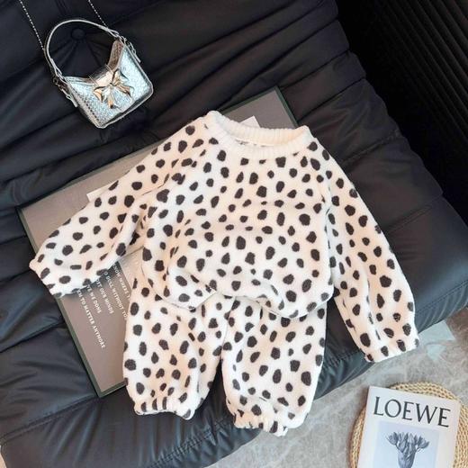 【亲肤安全材质❗️保暖舒适简约】韩系新款女童睡衣秋冬加厚儿童亲子装家居服女孩加绒碎花保暖套装。jb 商品图4