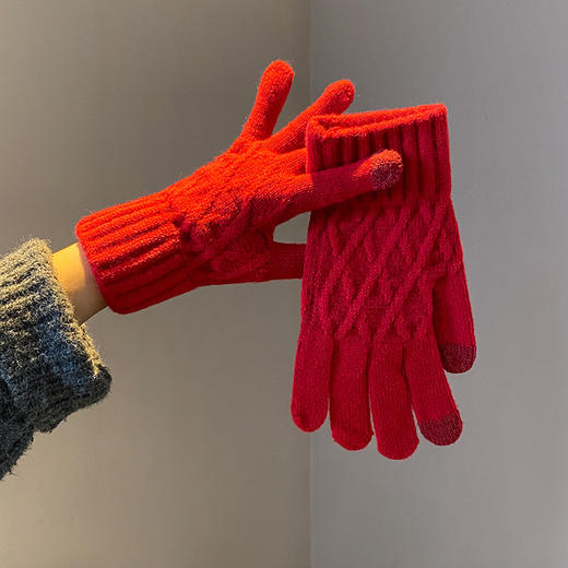 丁摩 韩国款安可拉红色毛线针织手套女士高弹冬季五指可触屏保暖手套  7972174 商品图0